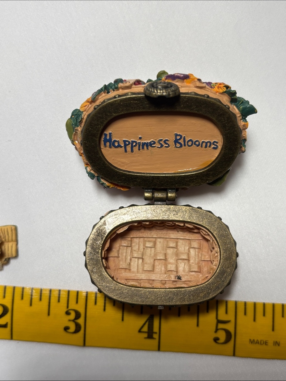 Boyds and Longaberger Sage Basketblooms Treasure Box - Picture 14 of 14